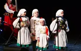 Zesp&oacute;ł Pieśni i Tańca ,,Ziemia Kujawska" oraz Zesp&oacute;ł Folklorystyczny ,,Śmiłowi&oacute;nki" 3