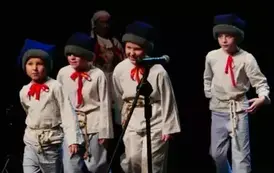 Zesp&oacute;ł Pieśni i Tańca ,,Ziemia Kujawska" oraz Zesp&oacute;ł Folklorystyczny ,,Śmiłowi&oacute;nki" 4